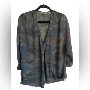 Banana Republic Blue, Black and Gray Camouflage Top, Size M
